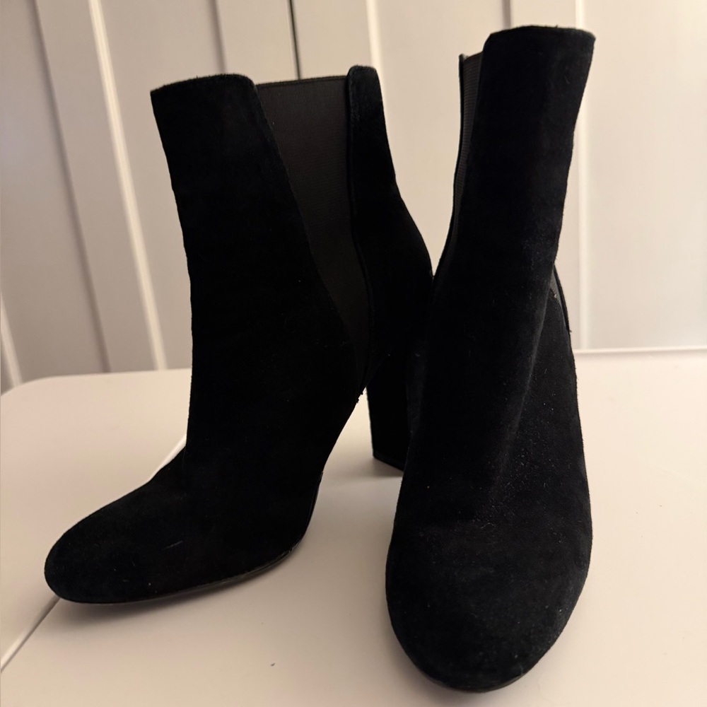 Effect Block Heel Bootie - Picture 4 of 5